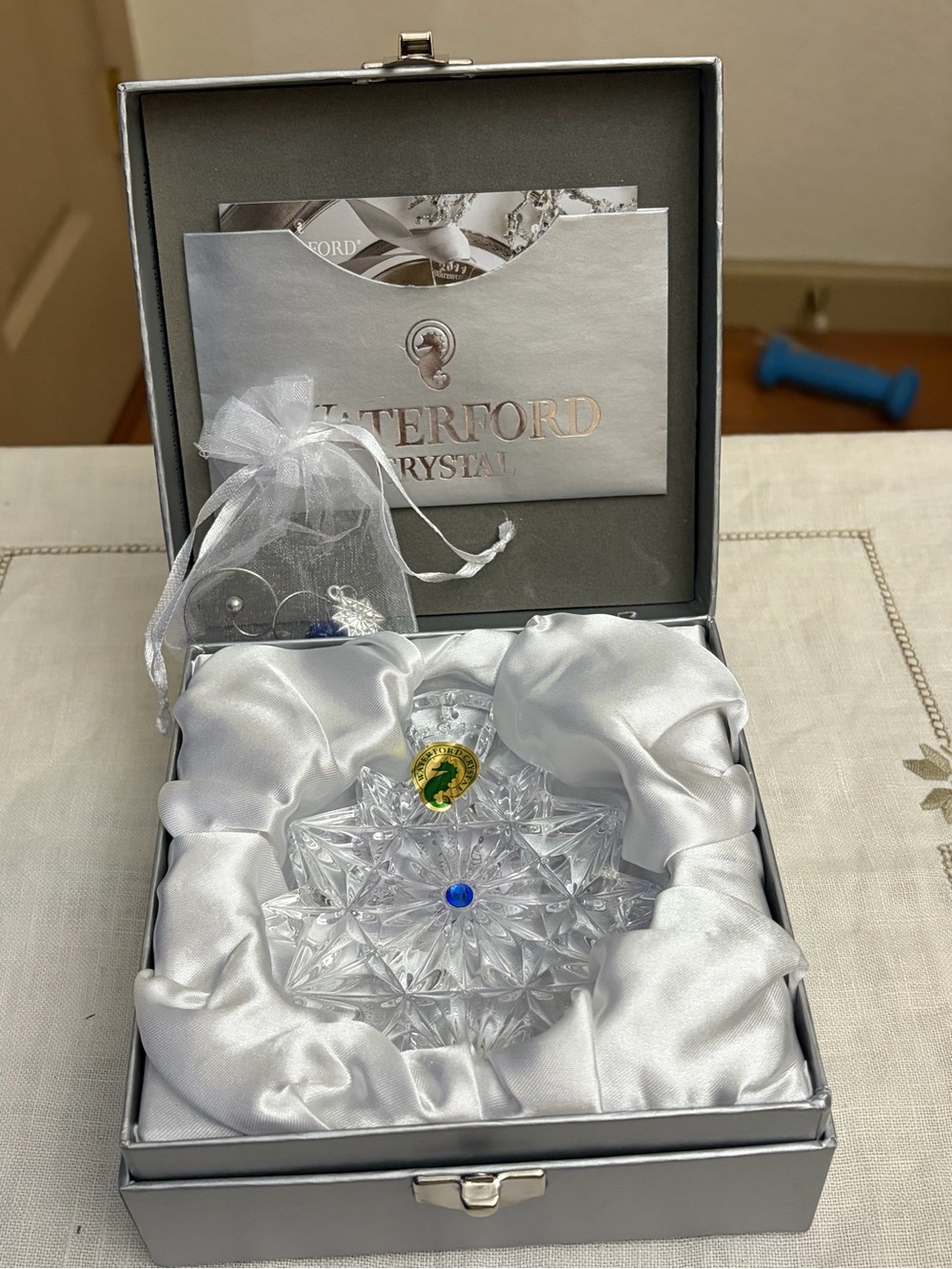 Waterford Crystal WISHES COBALT FRIENDSHIP 2017 Ornament new in box